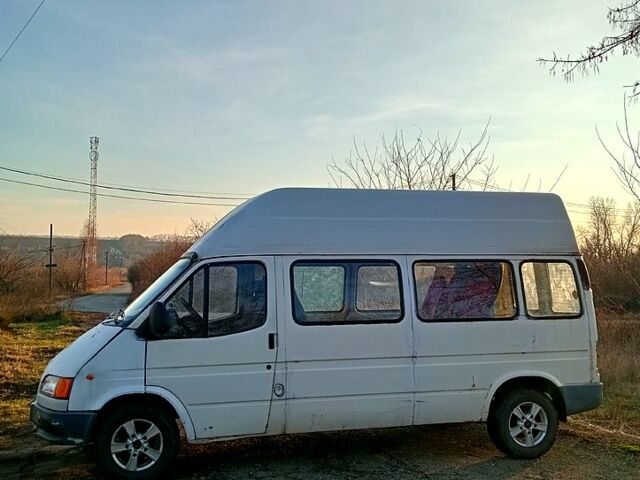 Форд Транзит, объемом двигателя 2.5 л и пробегом 0 тыс. км за 3000 $, фото 1 на Automoto.ua