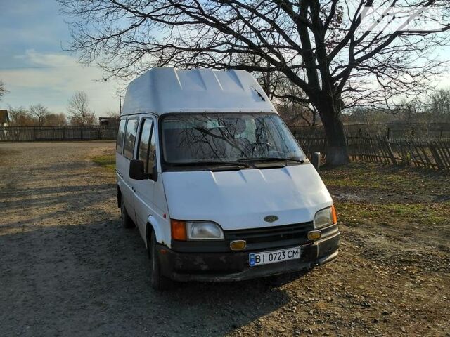 Білий Форд Транзит пас., об'ємом двигуна 2.5 л та пробігом 250 тис. км за 2500 $, фото 1 на Automoto.ua