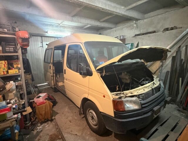 Желтый Форд Транзит, объемом двигателя 0 л и пробегом 68 тыс. км за 1802 $, фото 1 на Automoto.ua