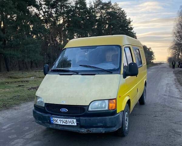 Желтый Форд Транзит, объемом двигателя 2.5 л и пробегом 150 тыс. км за 4500 $, фото 1 на Automoto.ua