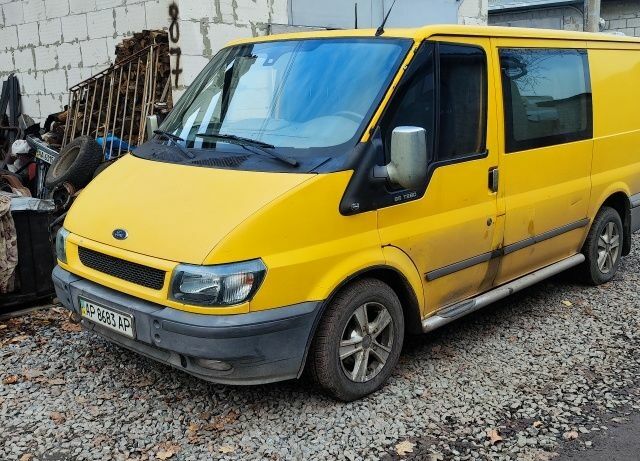 Желтый Форд Транзит, объемом двигателя 2 л и пробегом 350 тыс. км за 4500 $, фото 1 на Automoto.ua