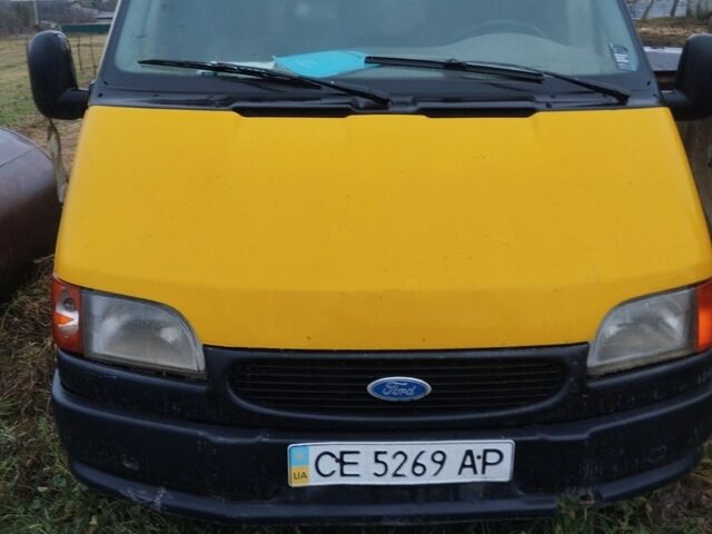 Желтый Форд Транзит, объемом двигателя 1 л и пробегом 245 тыс. км за 900 $, фото 1 на Automoto.ua