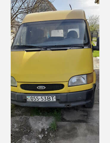 Желтый Форд Транзит, объемом двигателя 2.5 л и пробегом 500 тыс. км за 2300 $, фото 1 на Automoto.ua