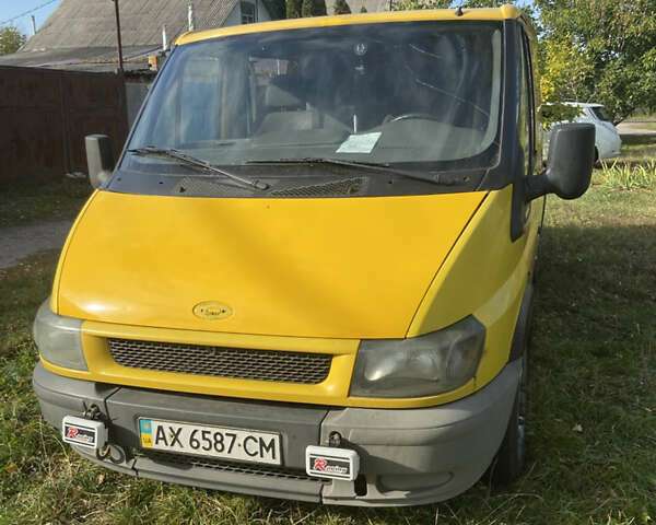 Желтый Форд Транзит, объемом двигателя 2 л и пробегом 300 тыс. км за 5200 $, фото 1 на Automoto.ua