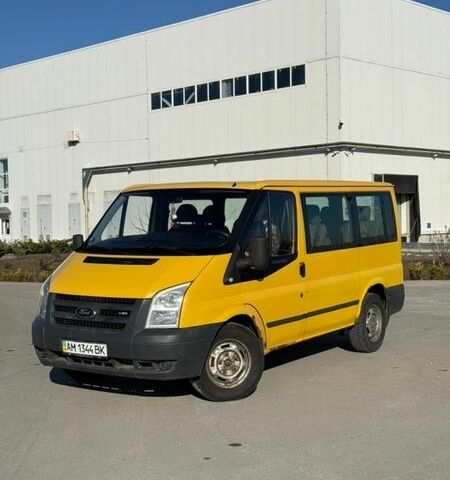 Желтый Форд Транзит, объемом двигателя 2.4 л и пробегом 326 тыс. км за 5300 $, фото 1 на Automoto.ua