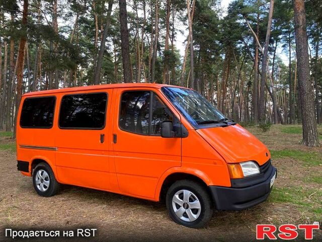 Желтый Форд Транзит, объемом двигателя 25 л и пробегом 325 тыс. км за 1950 $, фото 1 на Automoto.ua