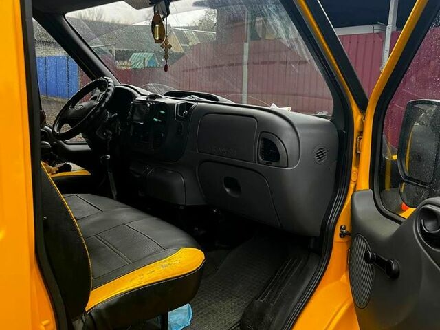 Жовтий Форд Транзит, об'ємом двигуна 2 л та пробігом 280 тис. км за 6500 $, фото 1 на Automoto.ua