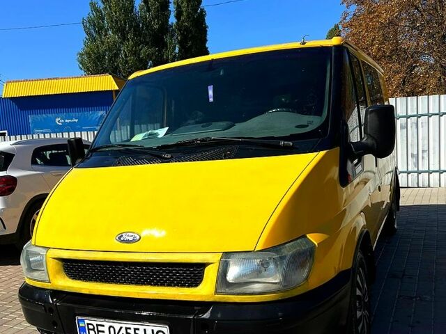 Желтый Форд Транзит, объемом двигателя 2 л и пробегом 200 тыс. км за 3900 $, фото 1 на Automoto.ua