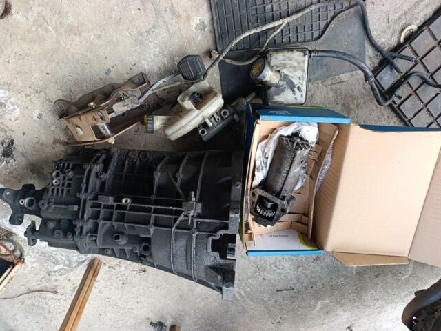 Сірий Форд Транзит, об'ємом двигуна 0 л та пробігом 287 тис. км за 294 $, фото 1 на Automoto.ua