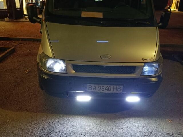 Серый Форд Транзит, объемом двигателя 2 л и пробегом 216 тыс. км за 3691 $, фото 1 на Automoto.ua