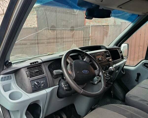 Сірий Форд Транзит, об'ємом двигуна 2 л та пробігом 324 тис. км за 4900 $, фото 1 на Automoto.ua