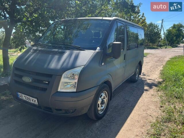 Сірий Форд Транзит, об'ємом двигуна 2.4 л та пробігом 350 тис. км за 3750 $, фото 1 на Automoto.ua