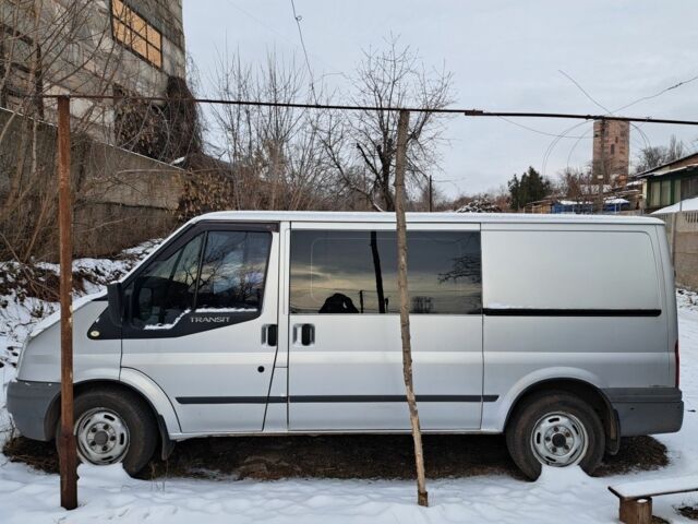 Сірий Форд Транзит, об'ємом двигуна 2.2 л та пробігом 320 тис. км за 8500 $, фото 1 на Automoto.ua