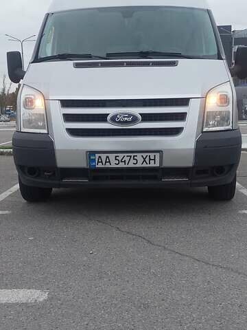 Сірий Форд Транзит, об'ємом двигуна 2.2 л та пробігом 300 тис. км за 8300 $, фото 1 на Automoto.ua