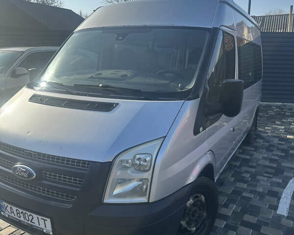 Серый Форд Транзит, объемом двигателя 2.2 л и пробегом 197 тыс. км за 8800 $, фото 1 на Automoto.ua