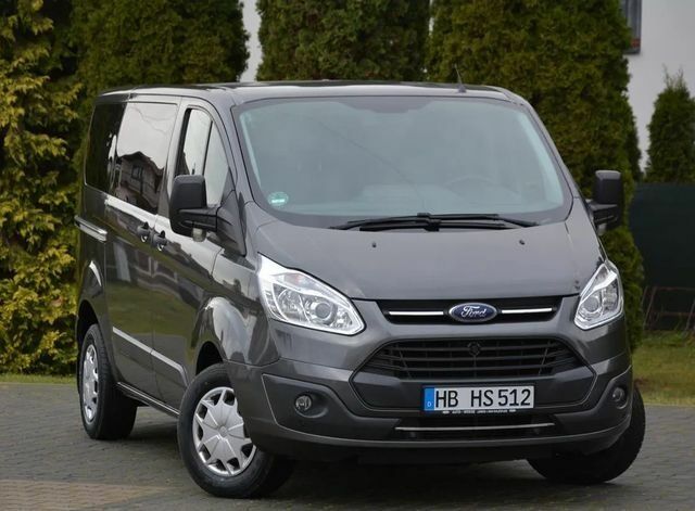 Серый Форд Транзит, объемом двигателя 2 л и пробегом 136 тыс. км за 11000 $, фото 1 на Automoto.ua