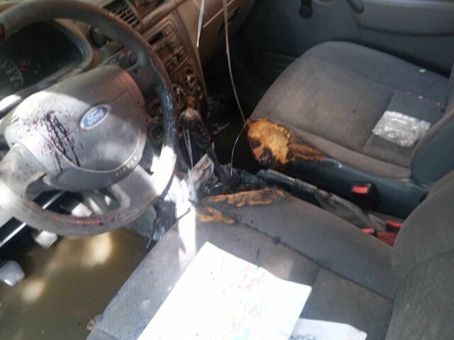 Форд Транзит 2006 в Ичне на Automoto.ua Серый Форд Транзит, объемом двигателя 0 л и пробегом 2 тыс. км за 500 $, фото 1 на Automoto.ua