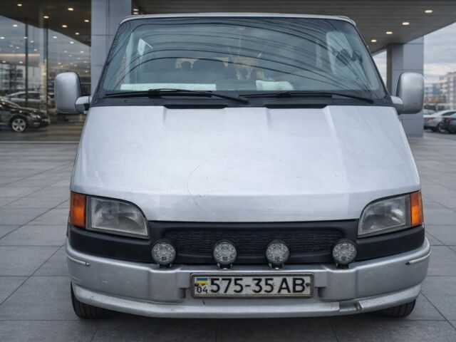 Серый Форд Транзит, объемом двигателя 2.5 л и пробегом 360 тыс. км за 800 $, фото 1 на Automoto.ua