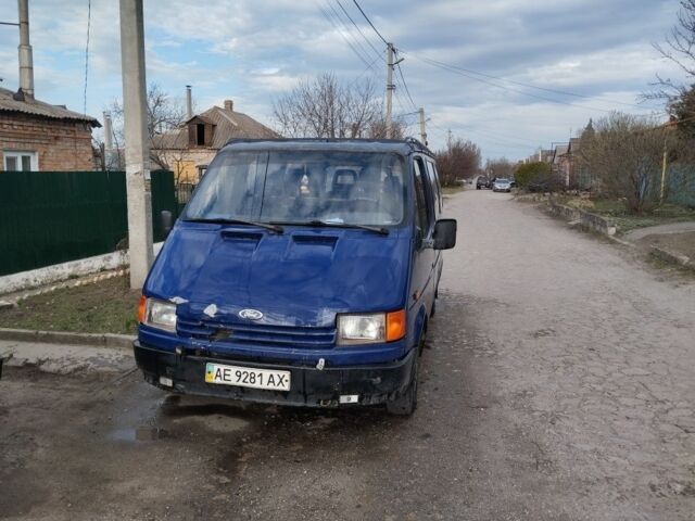 Синий Форд Транзит, объемом двигателя 2.5 л и пробегом 350 тыс. км за 1300 $, фото 1 на Automoto.ua