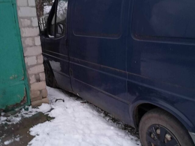 Синий Форд Транзит, объемом двигателя 2.5 л и пробегом 300 тыс. км за 1150 $, фото 1 на Automoto.ua