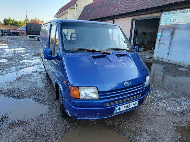 Синий Форд Транзит, объемом двигателя 2 л и пробегом 30 тыс. км за 1300 $, фото 1 на Automoto.ua