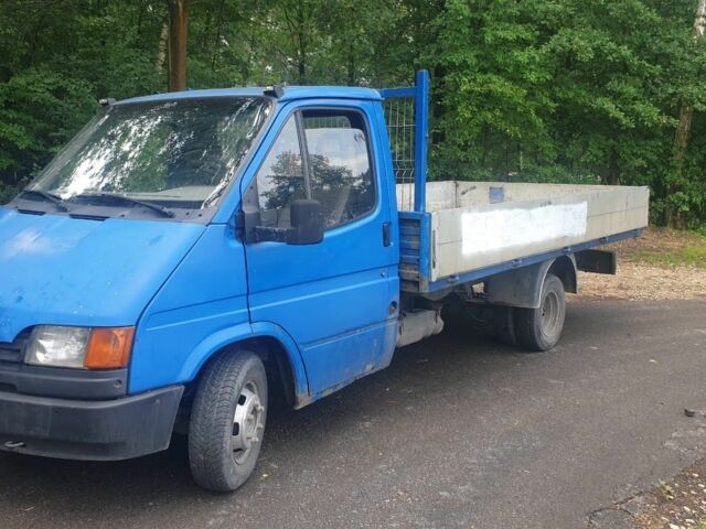 Синий Форд Транзит, объемом двигателя 0 л и пробегом 1000 тыс. км за 2800 $, фото 1 на Automoto.ua