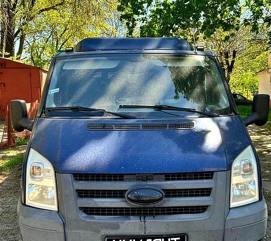Синий Форд Транзит, объемом двигателя 2.4 л и пробегом 282 тыс. км за 6000 $, фото 1 на Automoto.ua