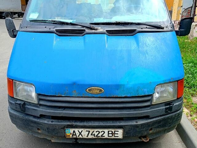 Синій Форд Транзит, об'ємом двигуна 2.5 л та пробігом 300 тис. км за 1300 $, фото 1 на Automoto.ua