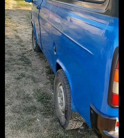Синій Форд Транзит, об'ємом двигуна 2.5 л та пробігом 330 тис. км за 2800 $, фото 1 на Automoto.ua