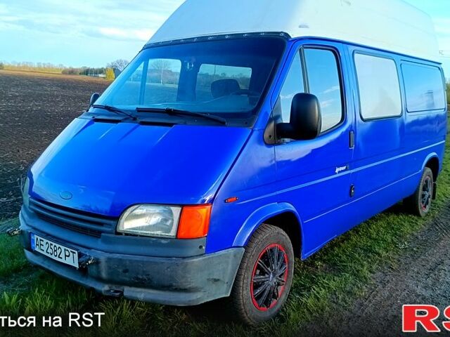 Синий Форд Транзит, объемом двигателя 2.4 л и пробегом 123 тыс. км за 3500 $, фото 1 на Automoto.ua