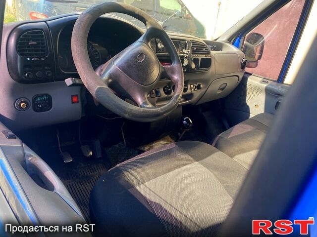 Синій Форд Транзит, об'ємом двигуна 2.5 л та пробігом 0 тис. км за 1850 $, фото 1 на Automoto.ua