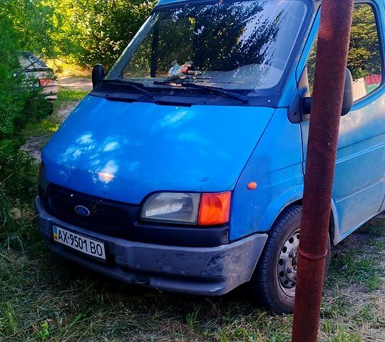 Синій Форд Транзит, об'ємом двигуна 2.5 л та пробігом 285 тис. км за 2000 $, фото 1 на Automoto.ua