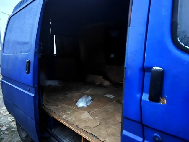 Синій Форд Транзит, об'ємом двигуна 2.5 л та пробігом 350 тис. км за 1700 $, фото 1 на Automoto.ua