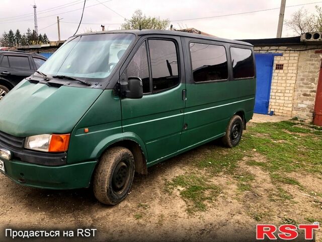 Зеленый Форд Транзит, объемом двигателя 2 л и пробегом 300 тыс. км за 2200 $, фото 1 на Automoto.ua