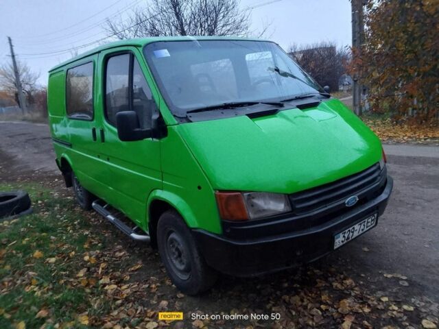 Зеленый Форд Транзит, объемом двигателя 2.5 л и пробегом 500 тыс. км за 1900 $, фото 1 на Automoto.ua