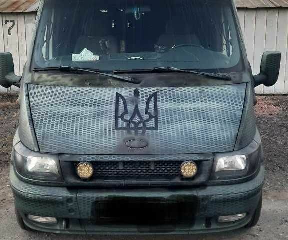 Зелений Форд Транзит, об'ємом двигуна 2.4 л та пробігом 227 тис. км за 10268 $, фото 1 на Automoto.ua