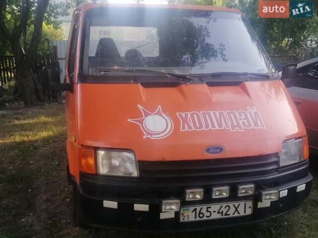 Помаранчевий Форд Транзит, об'ємом двигуна 1.6 л та пробігом 384 тис. км за 2000 $, фото 1 на Automoto.ua
