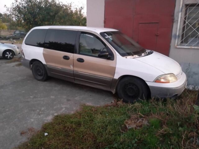 Белый Форд Виндстар, объемом двигателя 3.8 л и пробегом 300 тыс. км за 1700 $, фото 1 на Automoto.ua