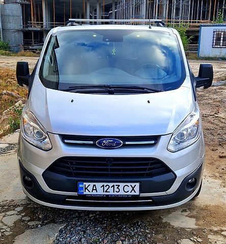 Серый Форд Custom, объемом двигателя 2 л и пробегом 191 тыс. км за 14000 $, фото 1 на Automoto.ua