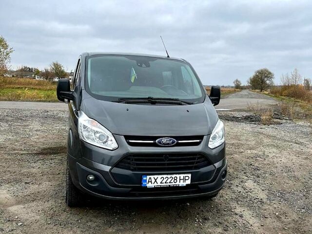 Серый Форд Custom, объемом двигателя 2.2 л и пробегом 200 тыс. км за 16500 $, фото 1 на Automoto.ua