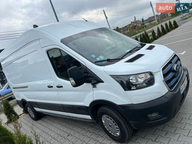 Белый Форд E-Transit, объемом двигателя 0 л и пробегом 64 тыс. км за 33900 $, фото 1 на Automoto.ua