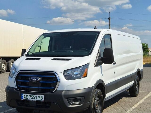 Белый Форд E-Transit, объемом двигателя 0 л и пробегом 60 тыс. км за 31500 $, фото 1 на Automoto.ua