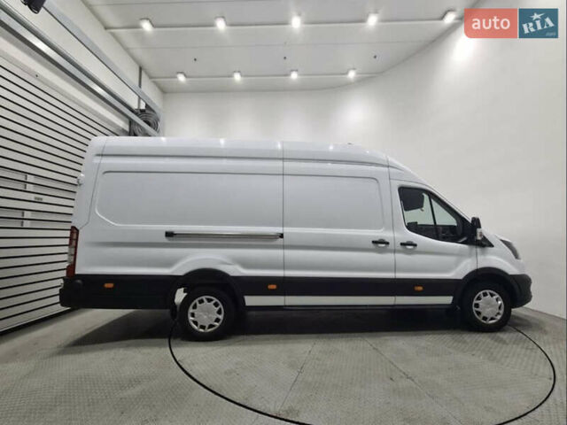 Белый Форд E-Transit, объемом двигателя 0 л и пробегом 54 тыс. км за 29500 $, фото 1 на Automoto.ua