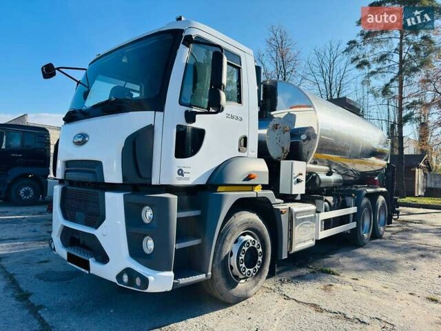 Білий Форд Trucks, об'ємом двигуна 8.97 л та пробігом 1 тис. км за 99999 $, фото 1 на Automoto.ua