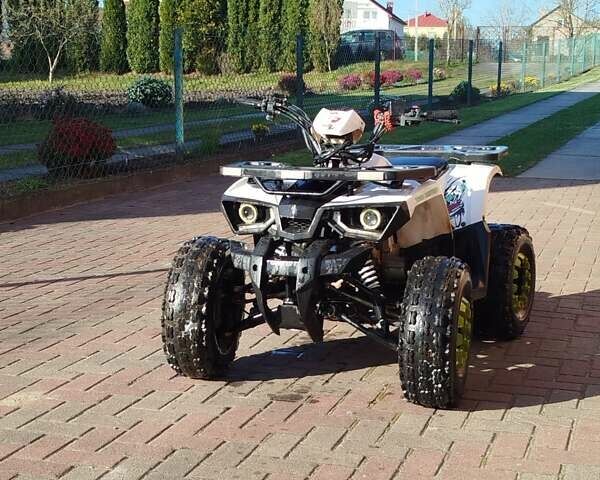 Белый Форте Hunter, объемом двигателя 0 л и пробегом 3 тыс. км за 570 $, фото 1 на Automoto.ua