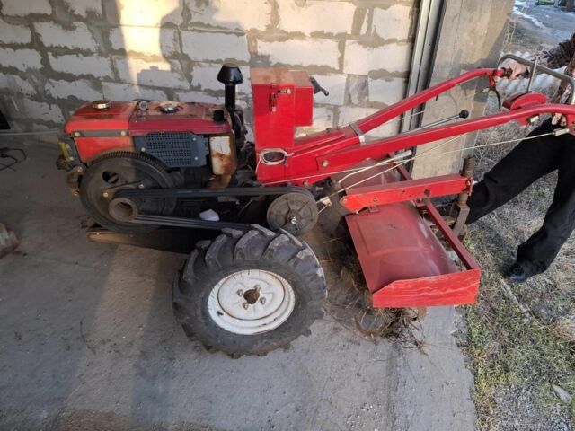 Красный Форте МД-121Е, объемом двигателя 0 л и пробегом 10 тыс. км за 650 $, фото 1 на Automoto.ua