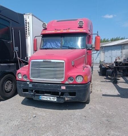 Красный Фредлайнер Сэнчюри, объемом двигателя 12.7 л и пробегом 400 тыс. км за 6000 $, фото 1 на Automoto.ua