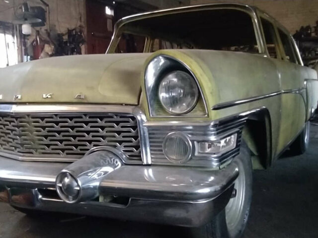Чорний ГАЗ 13, об'ємом двигуна 5 л та пробігом 100 тис. км за 45000 $, фото 1 на Automoto.ua