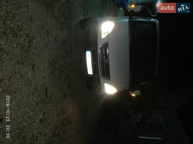 Білий ГАЗ 2217 Соболь, об'ємом двигуна 2.5 л та пробігом 220 тис. км за 3000 $, фото 1 на Automoto.ua