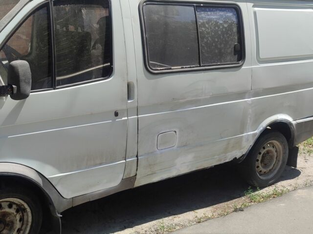 Білий ГАЗ 2217 Соболь, об'ємом двигуна 2 л та пробігом 250 тис. км за 1319 $, фото 1 на Automoto.ua